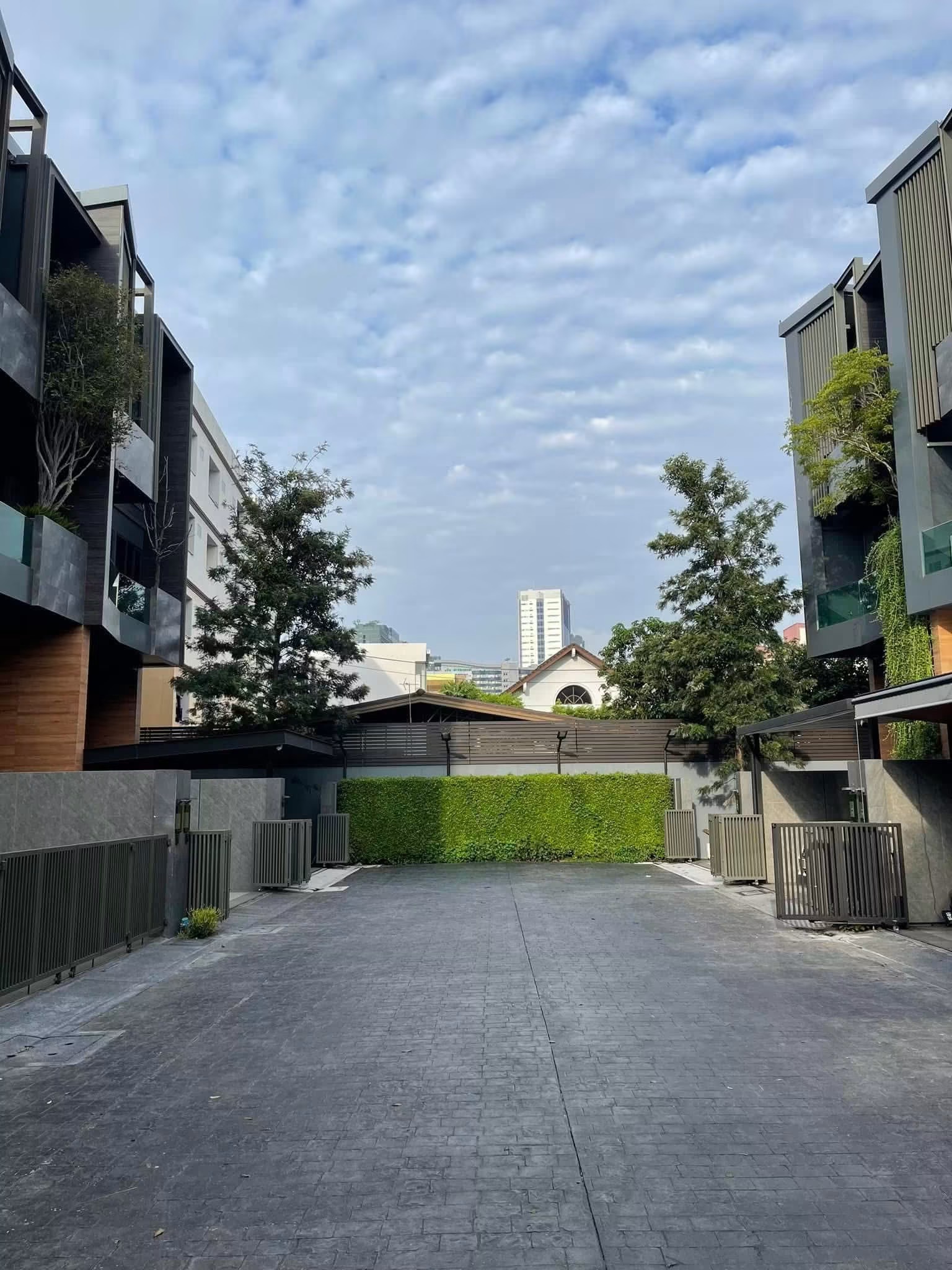 รหัสทรัพย์ PNT07 ให้เช่า‼️ทาวน์โฮมหรู ลาดพร้าว ซอย.1 