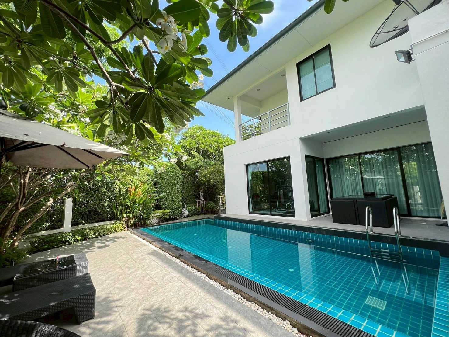 รหัสทรัพย์ PNS62 🔥 POOL VILLA หลังมุม ลดราคาจุก ๆ 2.1 ล้าน! 🔥  🏡 BLUE LAGOON 2 | PRIVATE LUXURY POOL VILLA